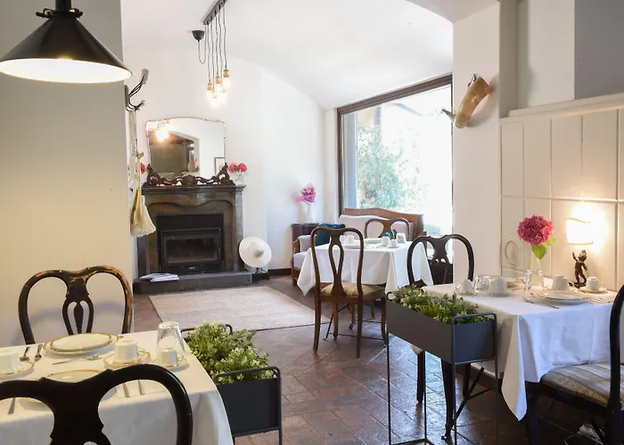 Il Giardino Segreto לינה וארוחת בוקר איסאו